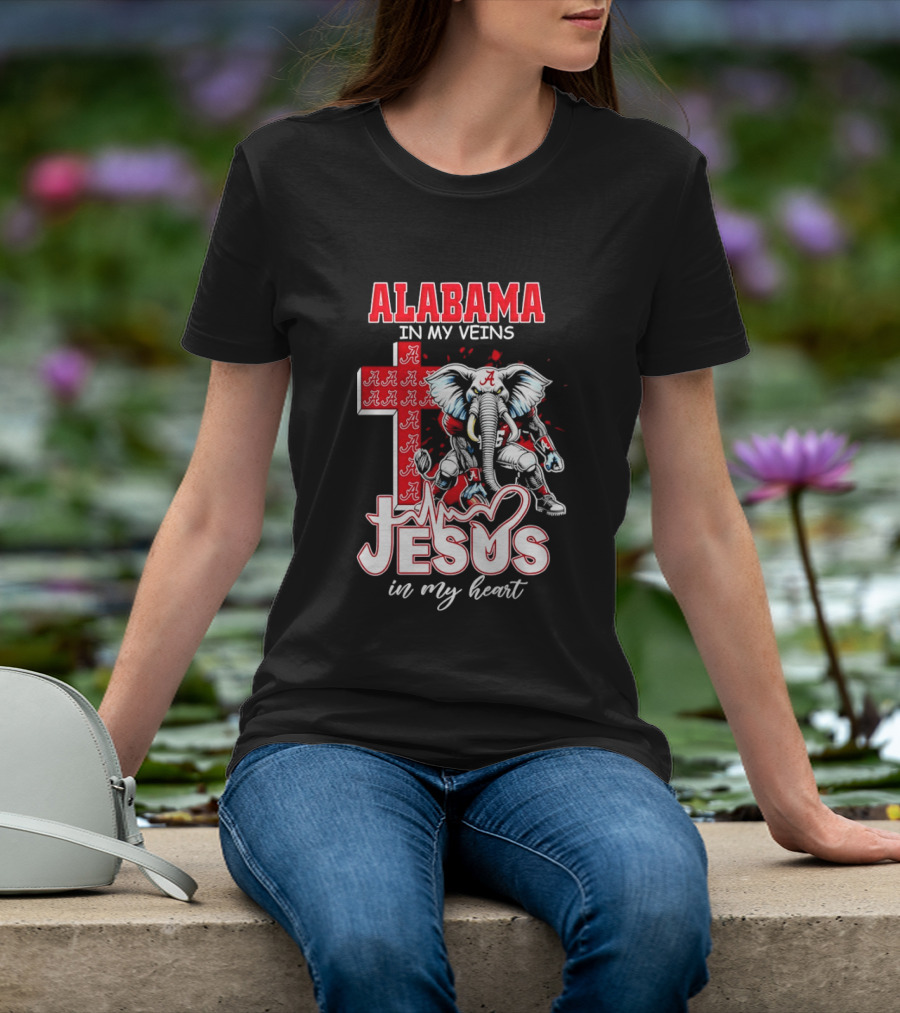 Alabama Crimson Tide In My Veins Jesus In My Heart Elephant Cross T-Shirt