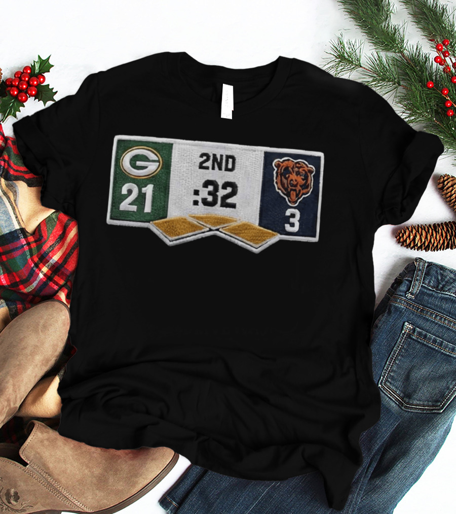 Packers 21 Bears 3 Second Quarter Scoreboard Patch T-Shirt
