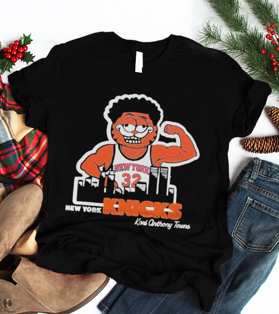 New York Knicks Karl Onthony Towns Cat Basketball Skyline 32 T-Shirt