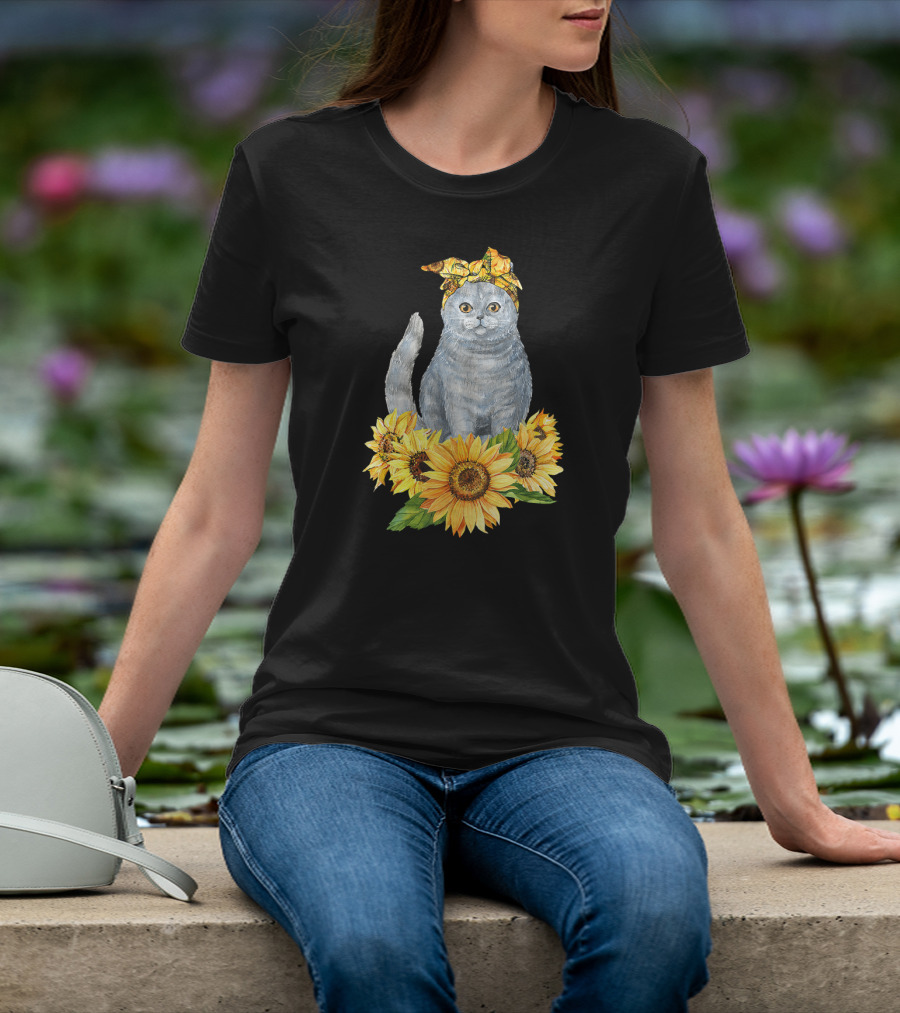 Hippie Cat With Sunflower Bandana And Sunflowers Cute Cat Lover T-Shirt