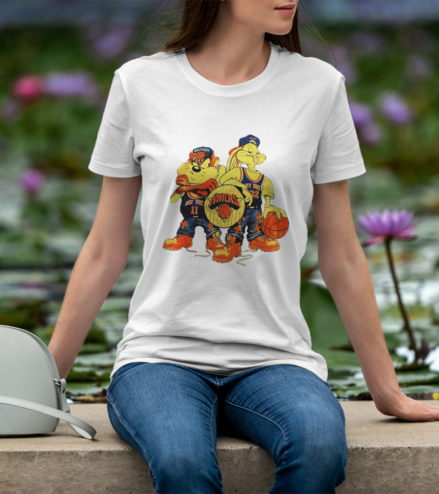 New York Knicks Bugs Bunny Taz NBA Finals Players Madison Square Garden T-Shirt