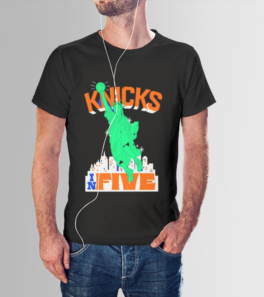 Knicks Statue Of Liberty Dunk In Five Basketball Cartoon Skyline T-Shirt
