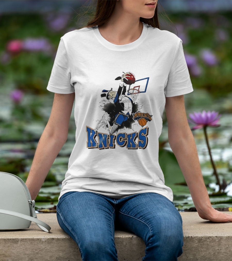 New York Knicks Dunking Red Apple Knicks Text Blue Basketball T-Shirt