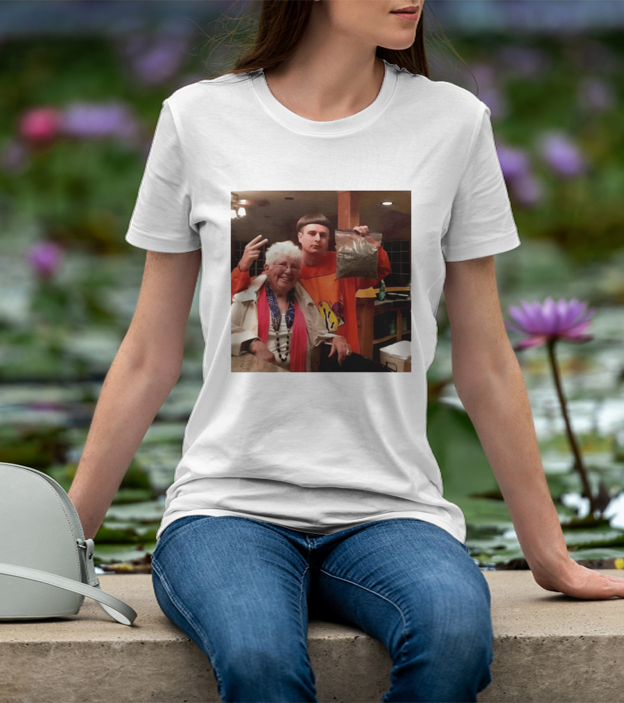 Oliver Tree Weed Grandma Memorial RIP Oliver Tree T-Shirt