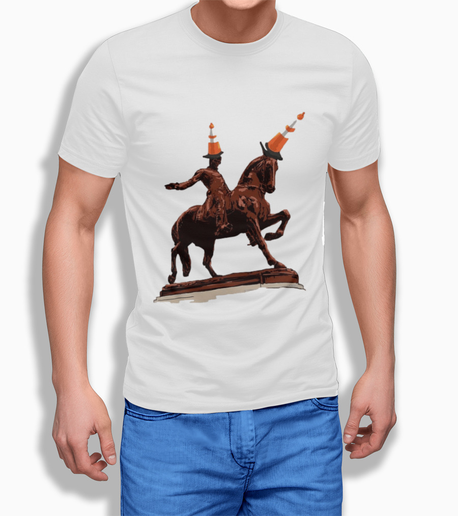 Duke Of Wellington Statue Cone Hat Glasgow Scottish T-Shirt