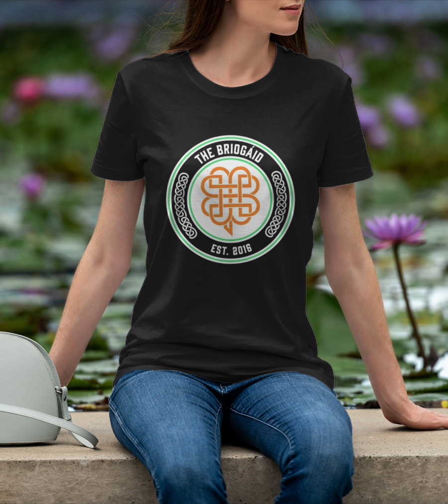 The Briogaid Est. 2016 Celtic Seal Knotwork T-Shirt