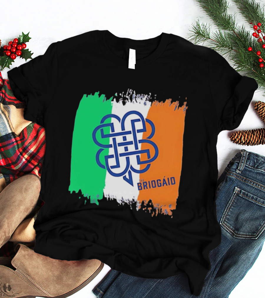 The Briogaid Irish Flag Celtic Knot Clover Ireland Shamrock T-Shirt