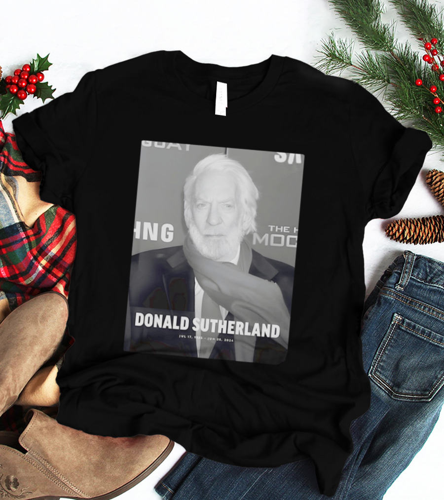 Donald Sutherland 1935 2024 Memorial T-Shirt
