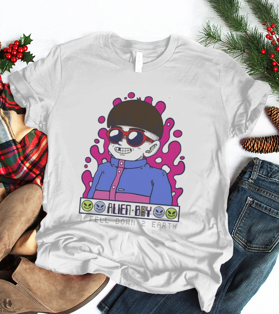 Alien Boy I Fell Down 2 Earth Cool Kid Retro Pink Smiley Vibes T-Shirt