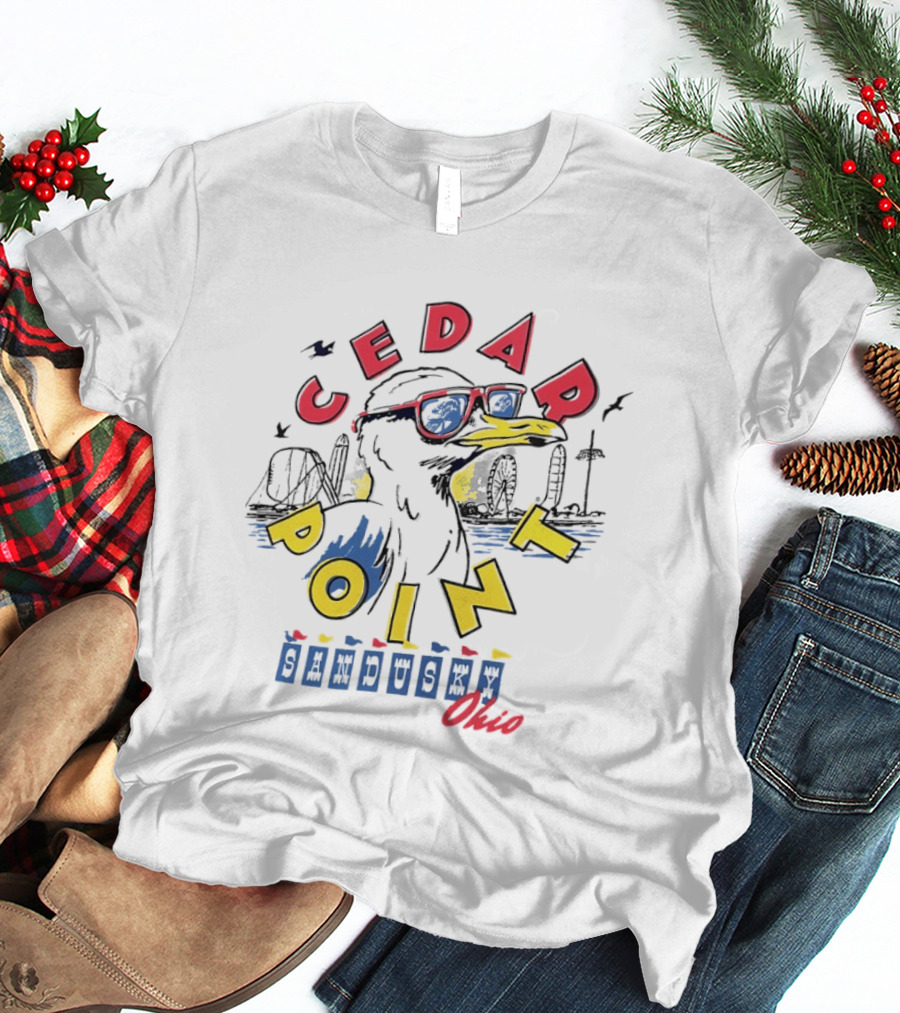 Cedar Point Seagull Sunglasses Sandusky Ohio Retro Amusement Park Vibes T-Shirt
