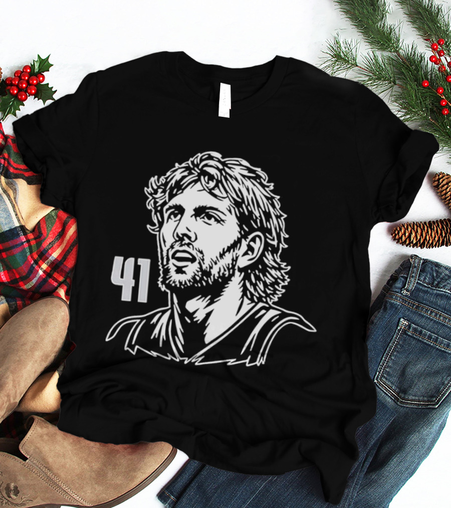 Dirk Nowitzki 41 Dallas Mavericks Headshot T-Shirt
