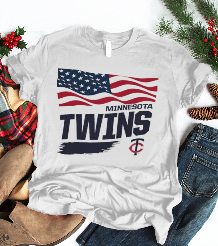 Minnesota Twins Waving American Flag MLB Team T-Shirt
