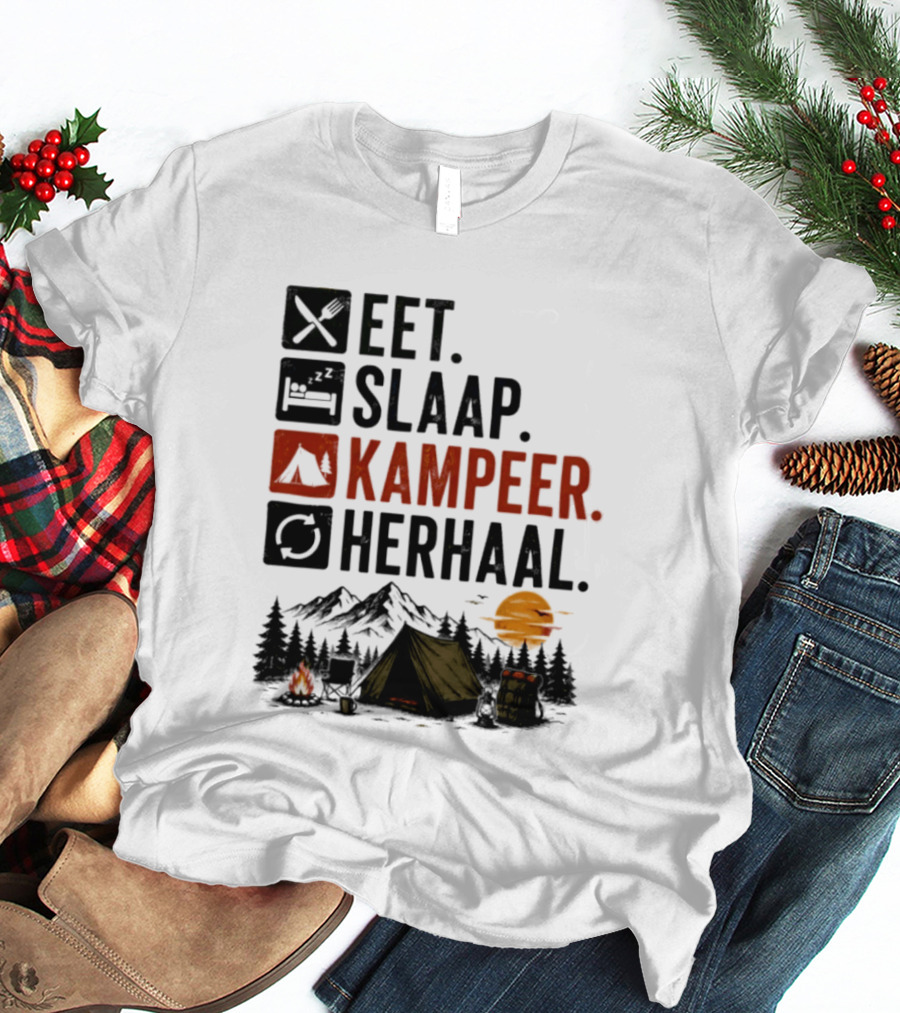 Eet Slaap Kampeer Herhaal Camping Tent Mountains Campfire Sunset T-Shirt