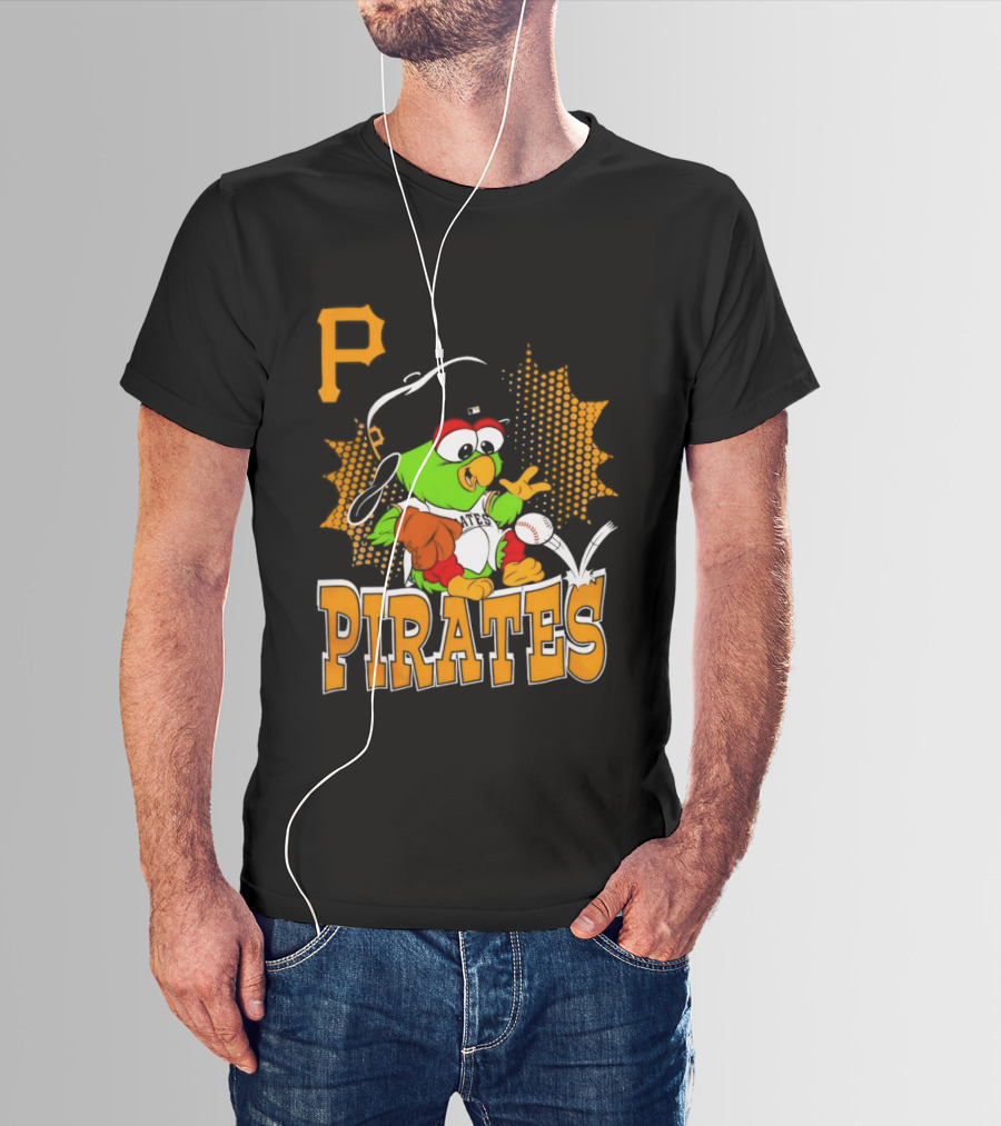 P Pittsburgh Pirates MLB Team Parrot Baseball T-Shirt