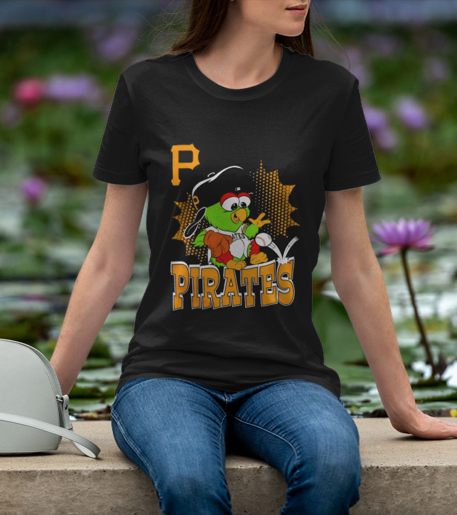 P Pittsburgh Pirates MLB Team Parrot Baseball T-Shirt