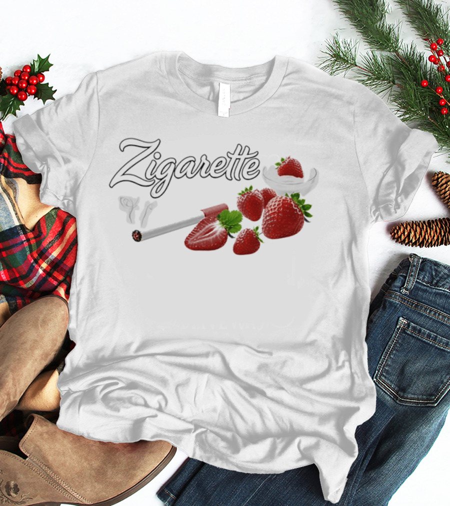 Zigarette Strawberry Cigarette Fruit Smoke Red Berries T-Shirt