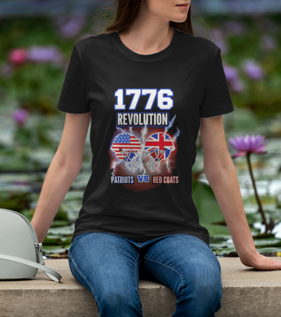 1776 Revolution Patriots Vs Red Coats American Flag British Flag Helmets Clash T-Shirt