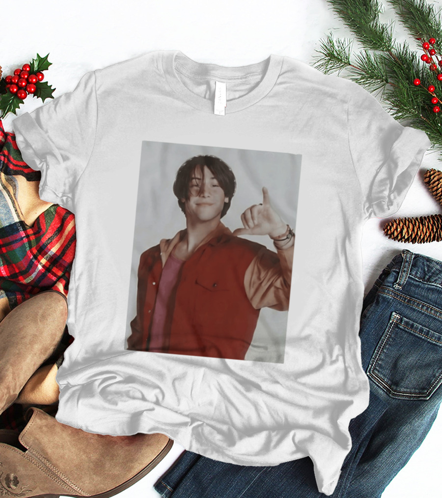 Keanu Reeves Hang Loose 90s Vintage Style Nostalgia Iconic Gesture T-Shirt