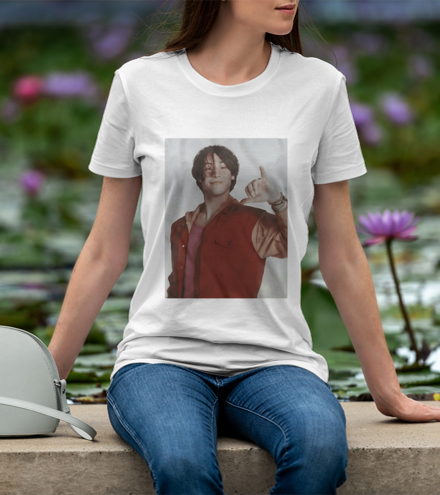Keanu Reeves Hang Loose 90s Vintage Style Nostalgia Iconic Gesture T-Shirt