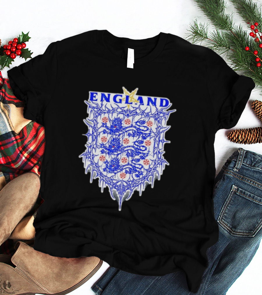 England Metal Crest Three Lions Emblem With Gothic Motif T-Shirt