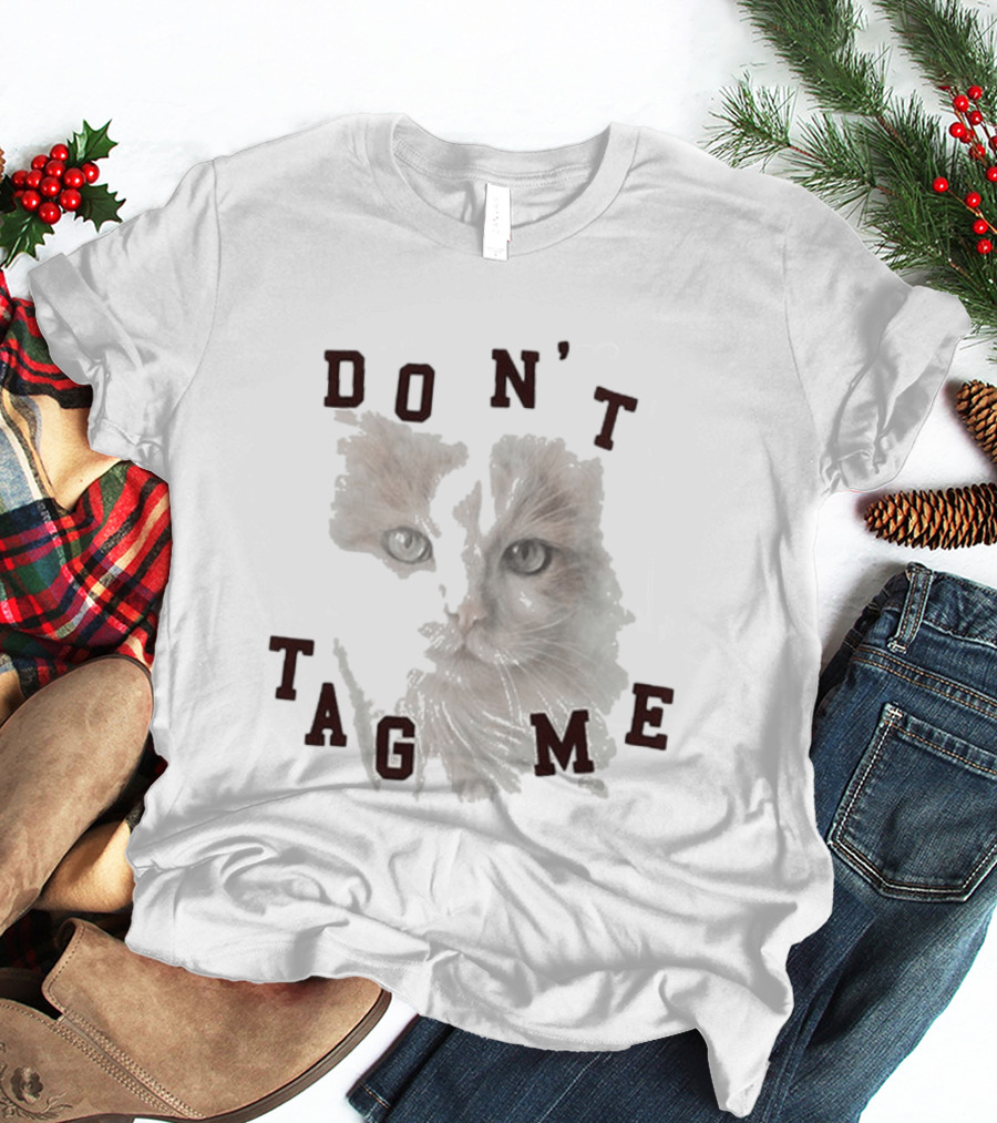 Maison Mihara Yasuhiro Cat Don't Tag Me Peeking Feline Expression T-Shirt