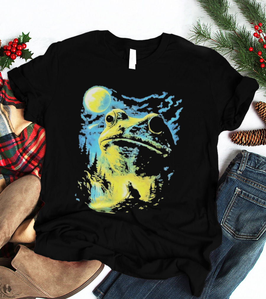 Howling Wolf Frog Moon Night Scene Surreal Fantasy T-Shirt