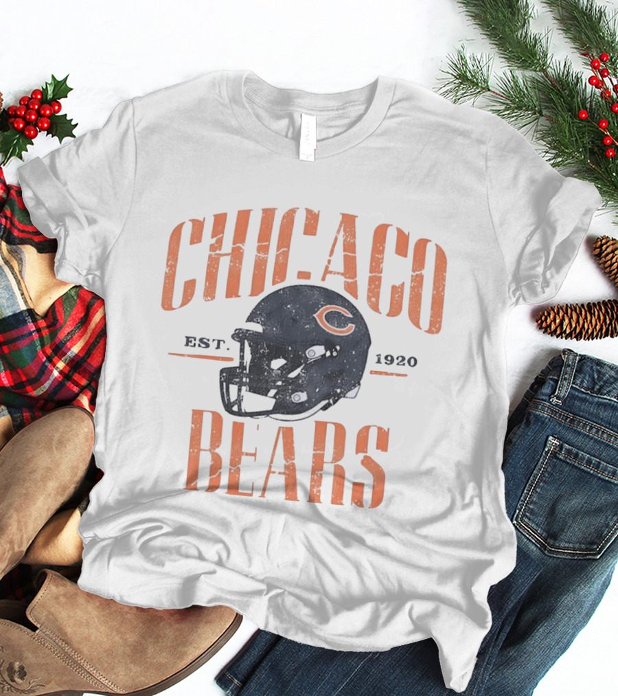 Chicago Bears Est 1920 Distressed Helmet Vintage Football T-Shirt