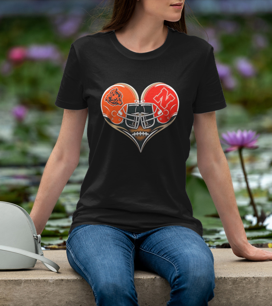 Chicago Bears Nebraska Cornhuskers Heart Shaped Helmets Football Fan Gear T-Shirt