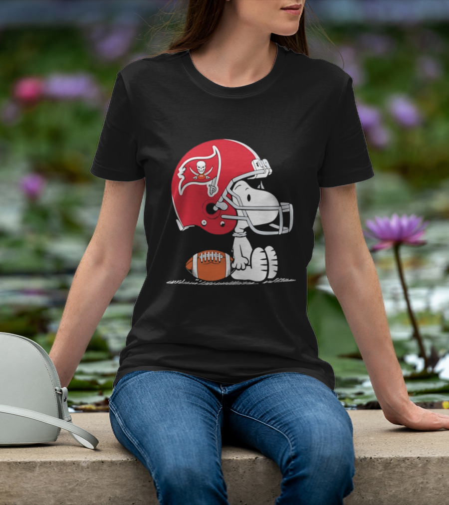 Snoopy Tampa Bay Buccaneers Football Helmet Peanuts Crossover NFL Collaboration T-Shirt