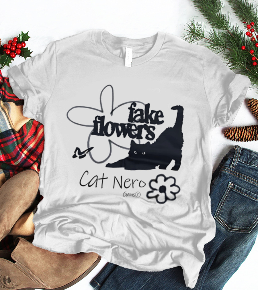 Cat Nero Fake Flowers Gains Floral Aesthetic Butterfly T-Shirt