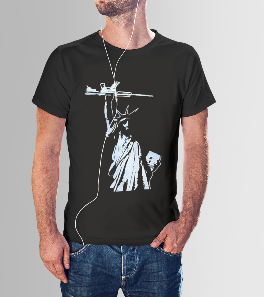 Statue Of Liberty Holding Assault Rifle July 4th Independence T-Shirt