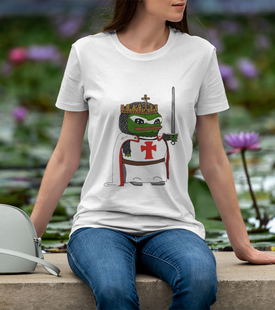Pepe The Frog King Holding Sword Medieval Crusader Knight With Crown And Cape T-Shirt