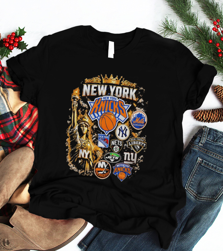 New York Knicks Mets Yankees Rangers Nets Liberty Jets Giants Islanders Westchester Knicks Statue Of Liberty T-Shirt
