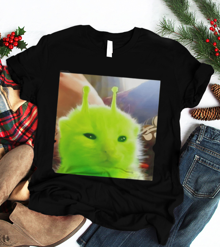 Gleep Alien Kitty Green Cat Antennae Fluffy Feline Fantasy T-Shirt