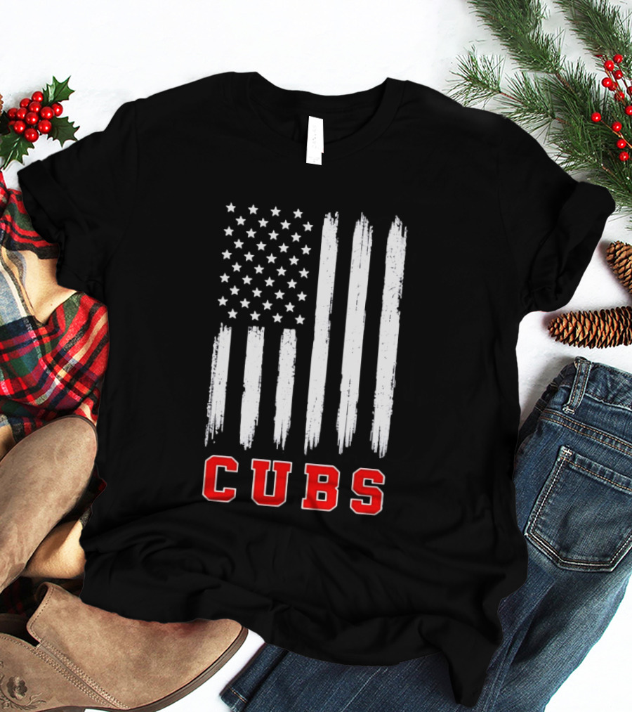 Cubs Distressed American Flag Stars And Stripes T-Shirt