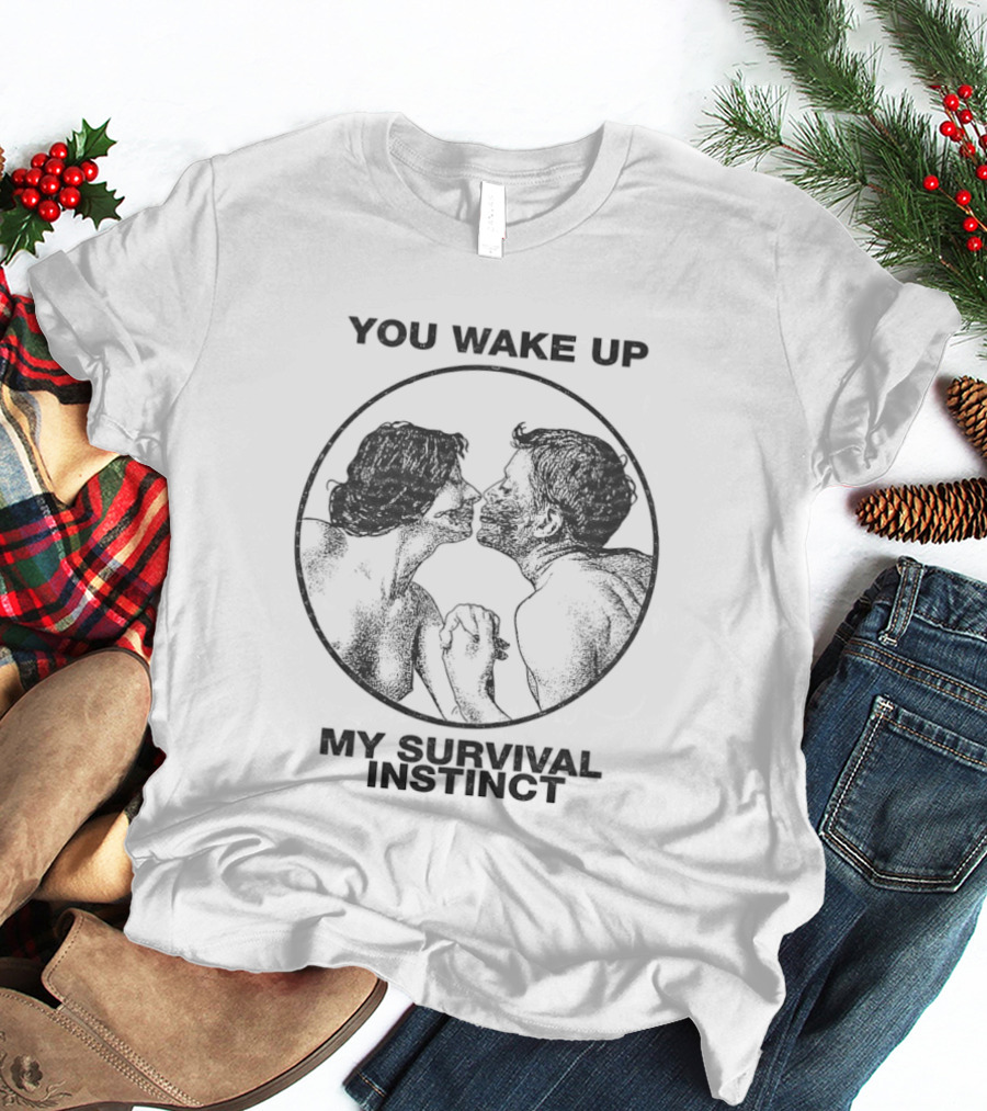 You Wake Up My Survival Instinct Couple Kissing Circle T-Shirt