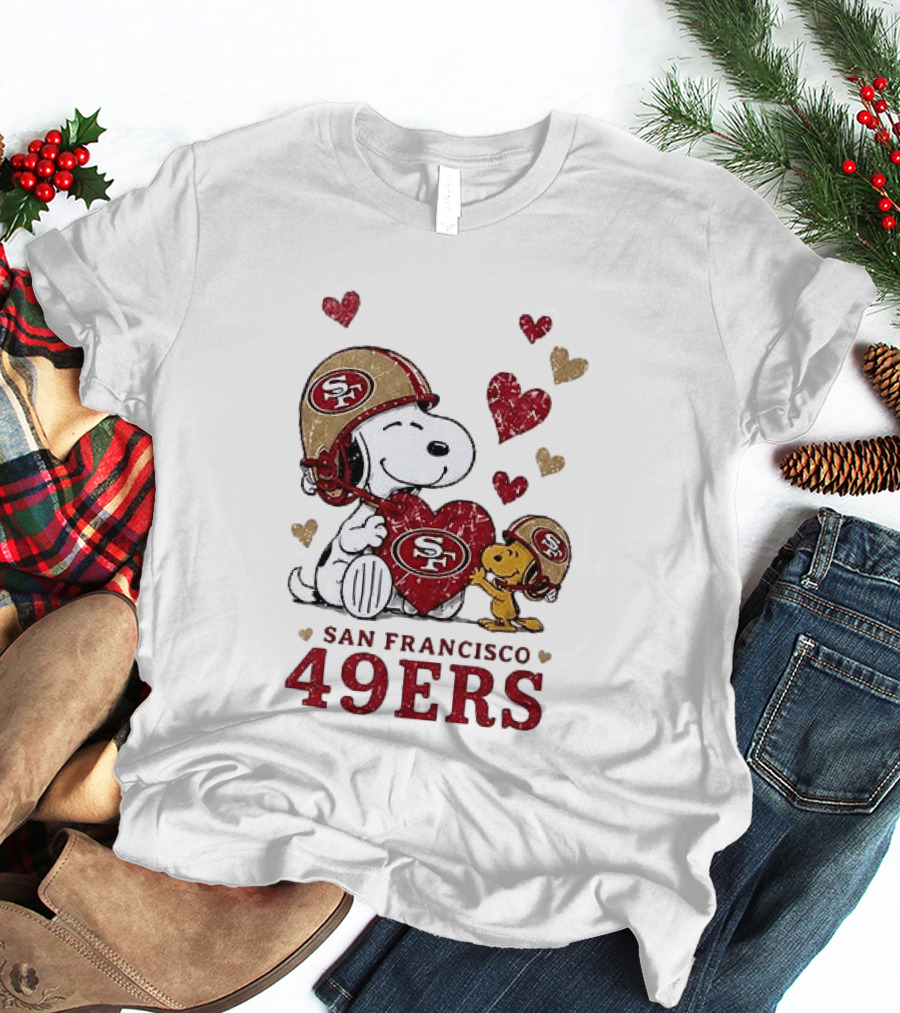 San Francisco 49ers Peanuts Snoopy Love Hearts T-Shirt