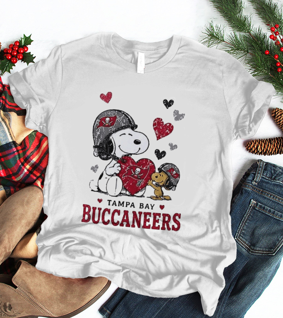 Tampa Bay Buccaneers Snoopy Peanuts Love Laughter T-Shirt