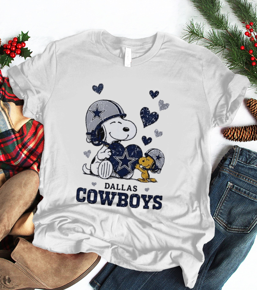 Dallas Cowboys Peanuts Snoopy Woodstock Love Hearts T-Shirt