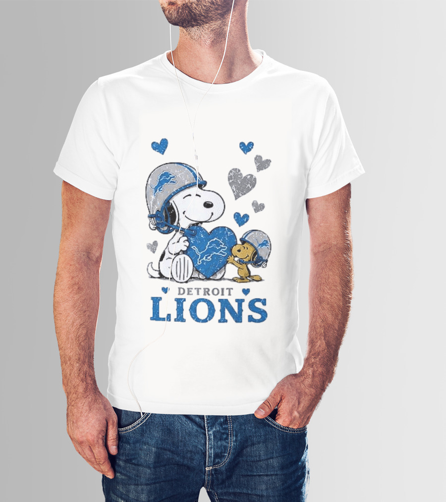 Detroit Lions Peanuts Snoopy Woodstock Heart Helmets Love T-Shirt