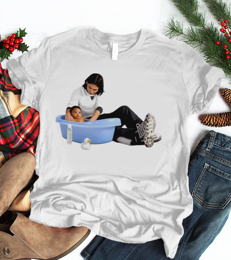Messi Bathes Baby Lamine Yamal Soccer Icon Parenting Moment T-Shirt