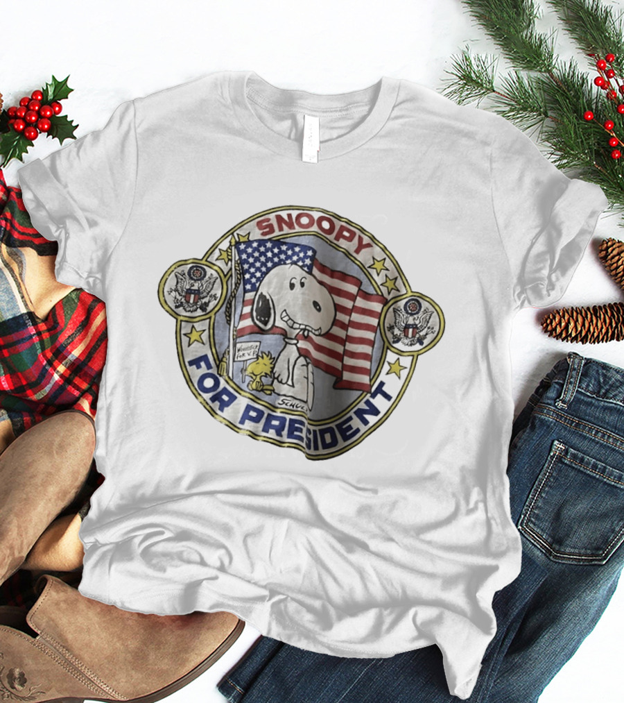 Snoopy For President Schulz Woodstock VP American Flag Oval Seal T-Shirt