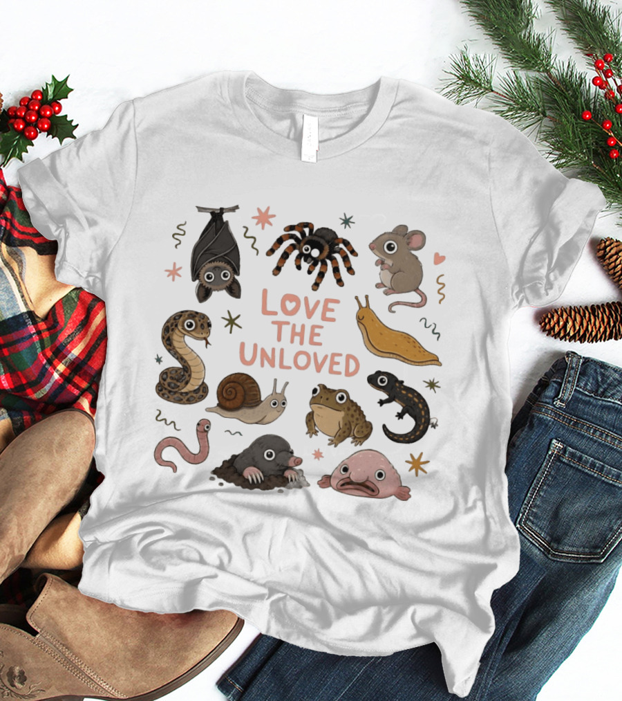 Love The Unloved Weird Animals Bat Spider Mouse Snake Snail Frog Blobfish Worm Salamander Slug T-Shirt
