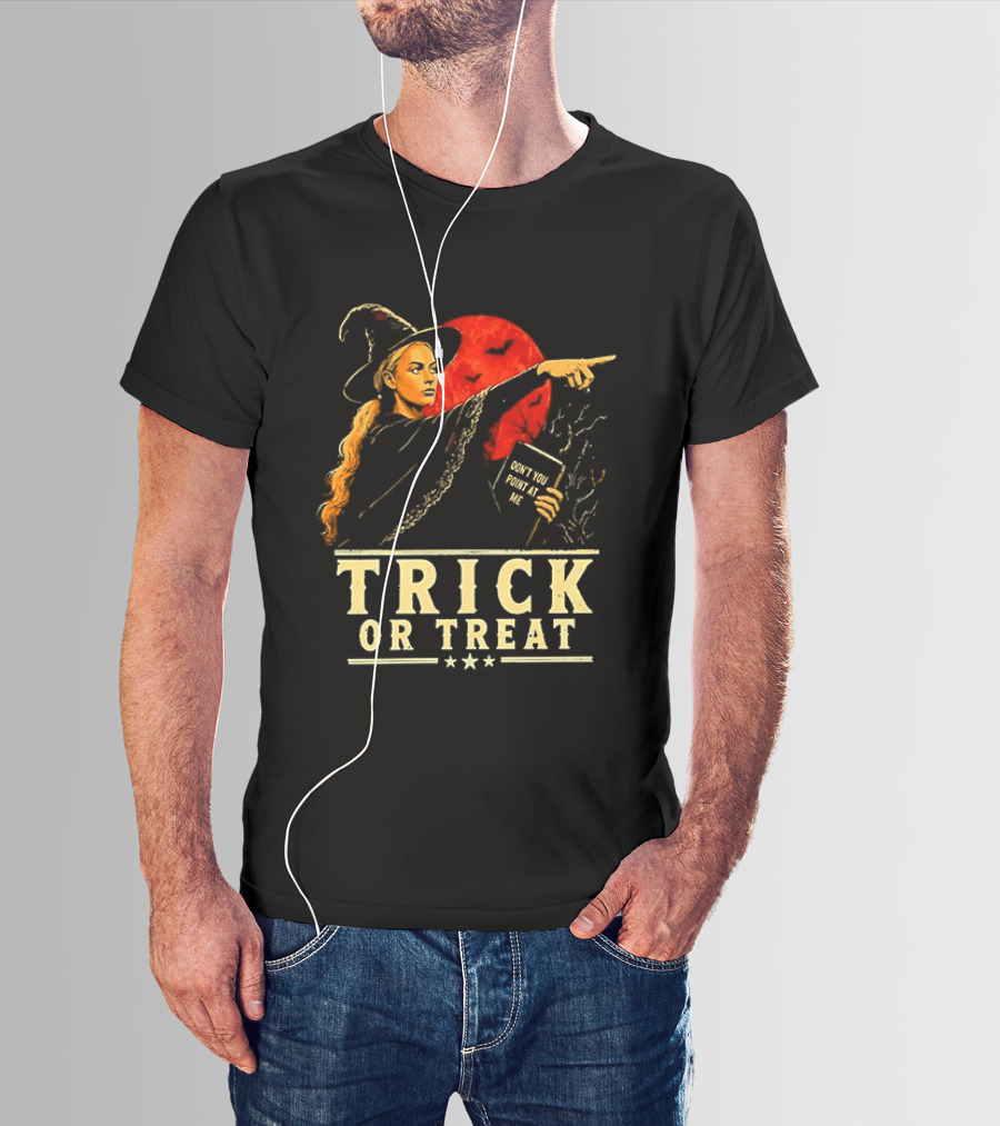 Witch Pointing Trick Or Treat Halloween 2026 T-Shirt