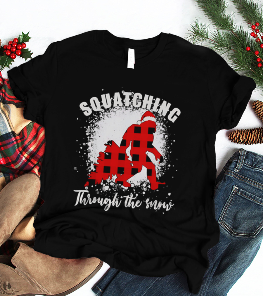 Squatching Through The Snow Bigfoot Santa Hat Christmas T-Shirt