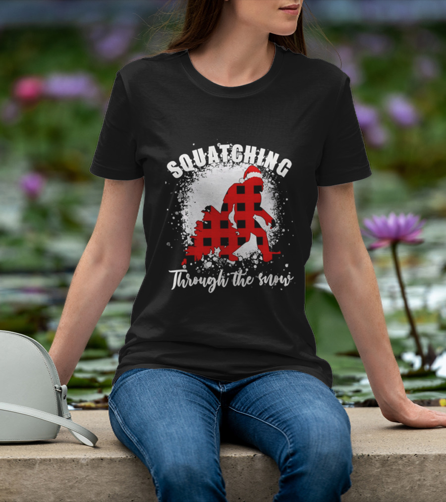Squatching Through The Snow Bigfoot Santa Hat Christmas T-Shirt