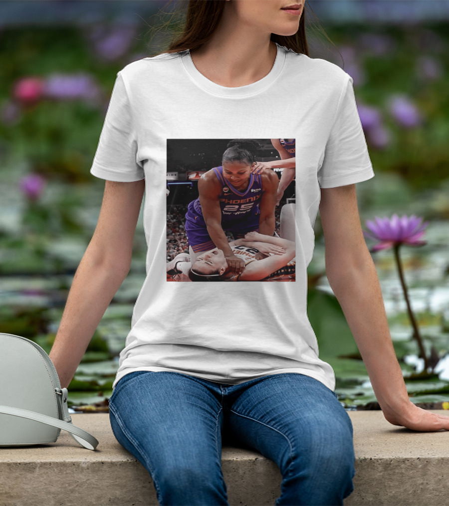 Brittney Griner Phoenix Mercury Caitlin Clark Indiana Fever NBA WNBA Crossover Moment T-Shirt