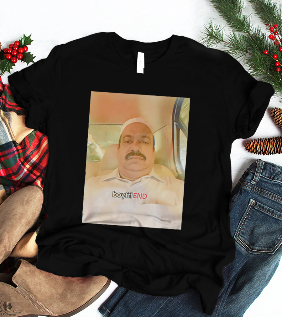 BoyfriEND Man Sitting Image T-Shirt