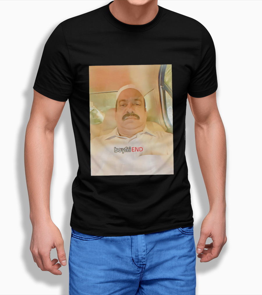 BoyfriEND Man Sitting Image T-Shirt