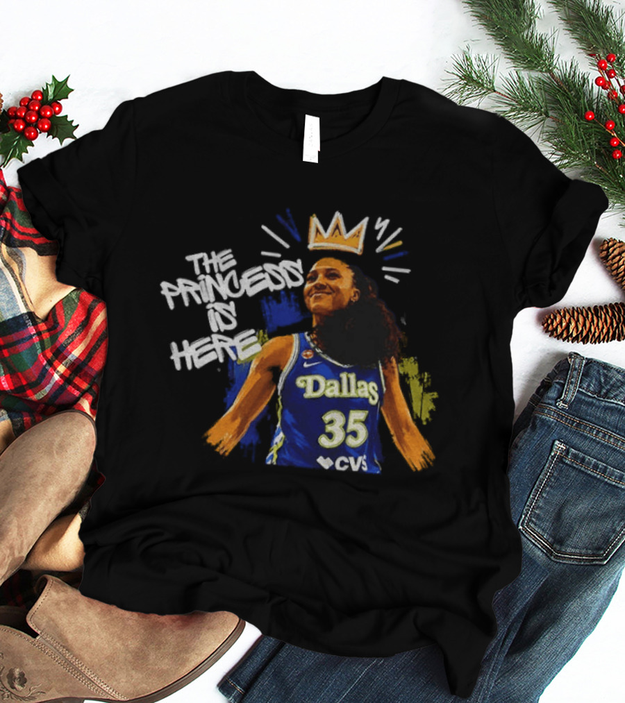 Azzi Fudd Dallas Wings The Princess Is Here Basketball Player 35 T-Shirt